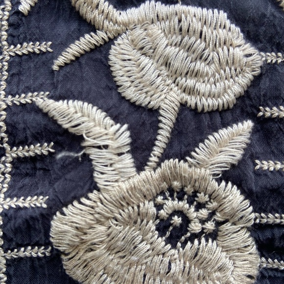 Johnny Was Tunic Top Embroidered Sz S Grey Black Boho Artsy Event - Picture 9 of 12